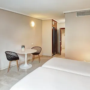 Апарт-отель Sercotel Togumar, Мадрид